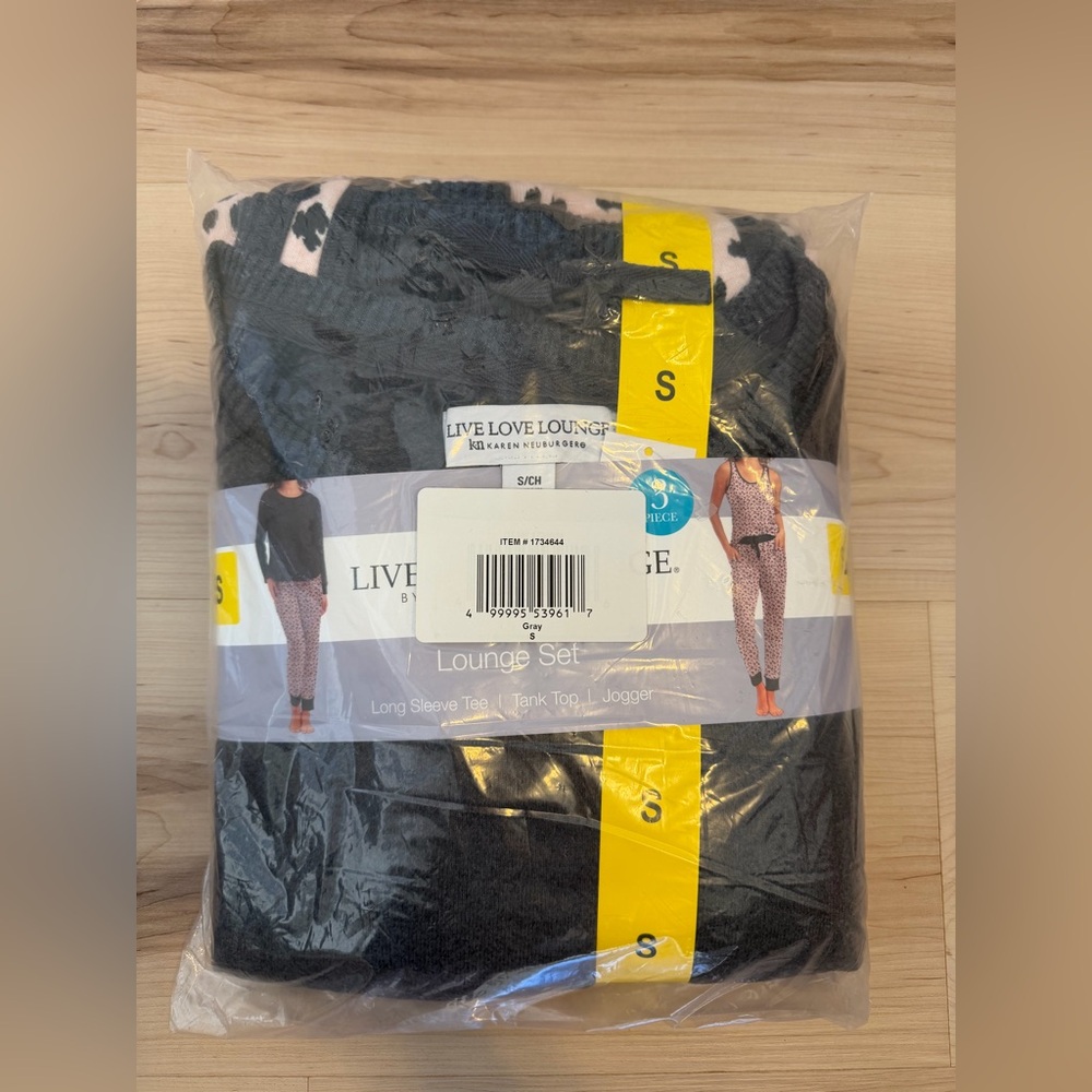 NWT Live Love Lounge Gray Pajama Set 3 piece